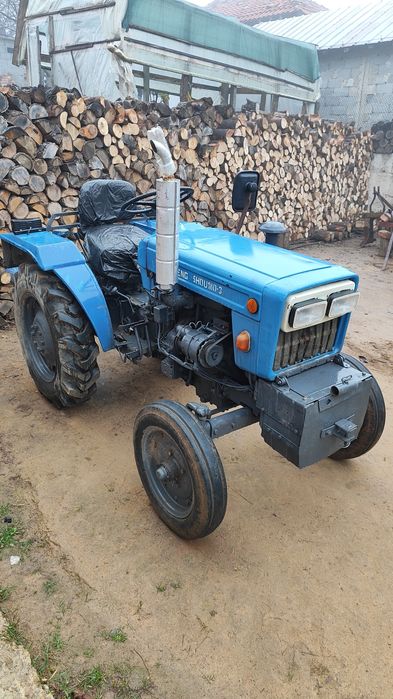 Трактор Feng Shou-3