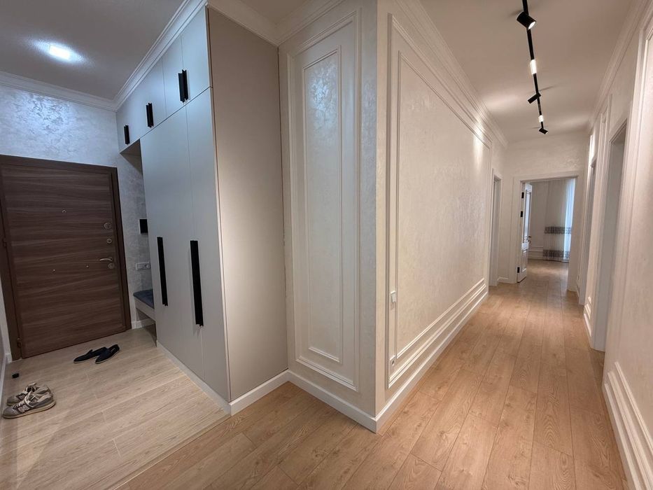 Продается 4х ком квартира, ЖК Via Port, ор-р: Breadly, 126м²