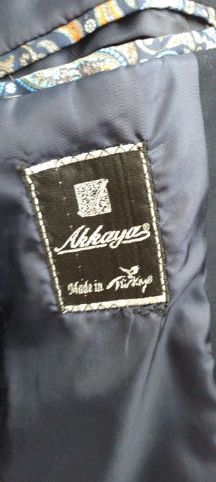 Школьный костюм  брюки и пиджак