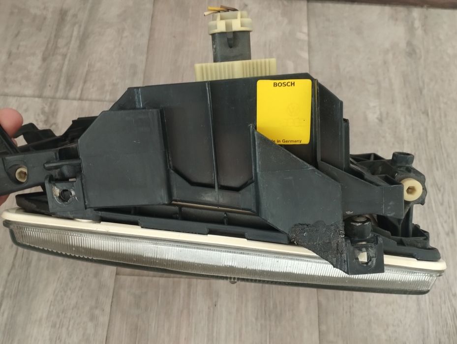 Фара audi 80 B3 правый оригинал