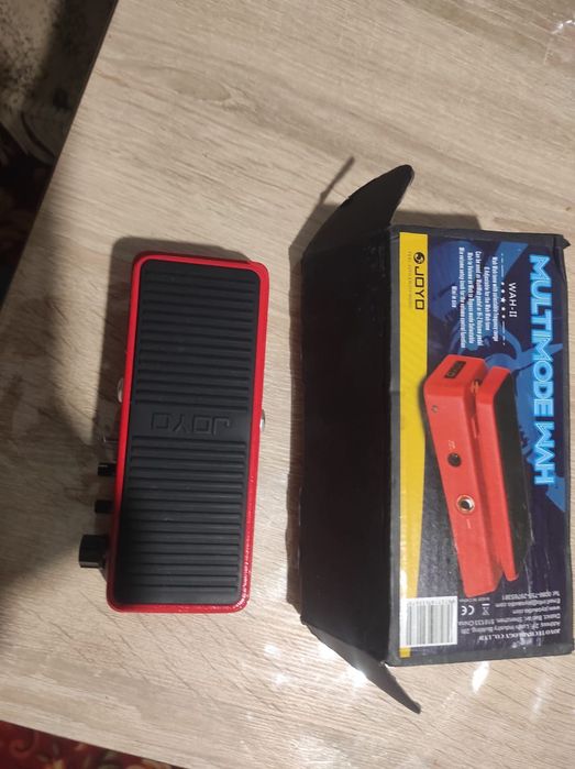 Педаль эффектов wah wah