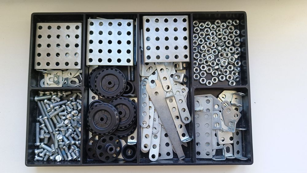 Конструктор металлический