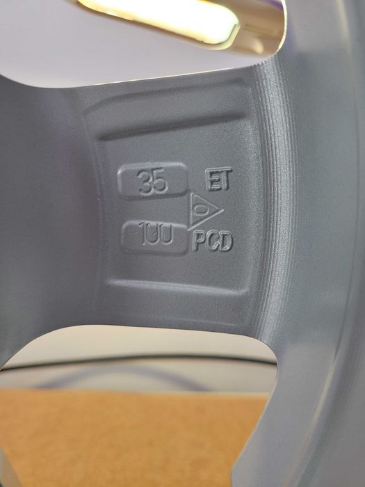 Janta noua Dezent TX R14 5.5×14 4×100 CB:60.1 ET35 Renault Clio Symbol
