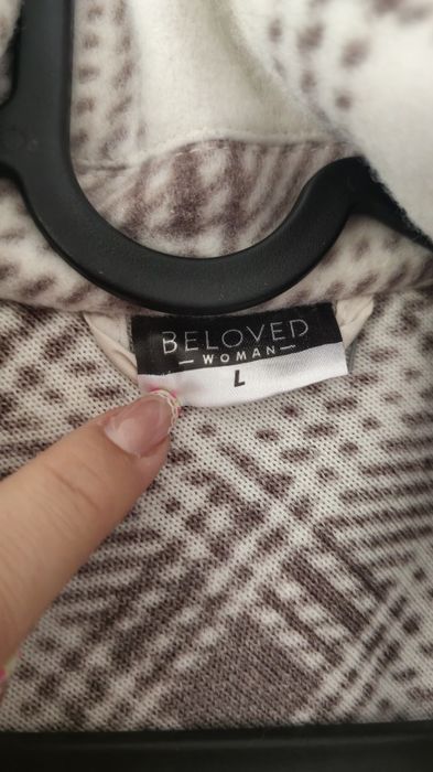 Връхна дамска дреха/яке