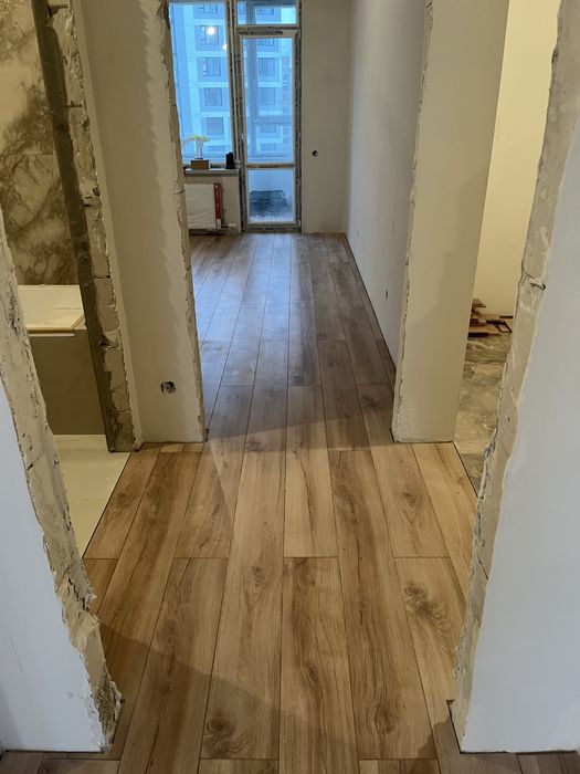 Укладка ламината плинтус