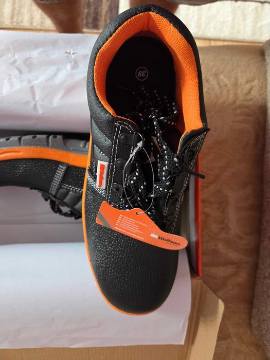 Pantofi de lucru din piele