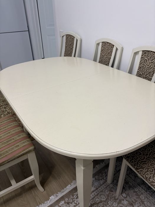 Продам стол деревянный