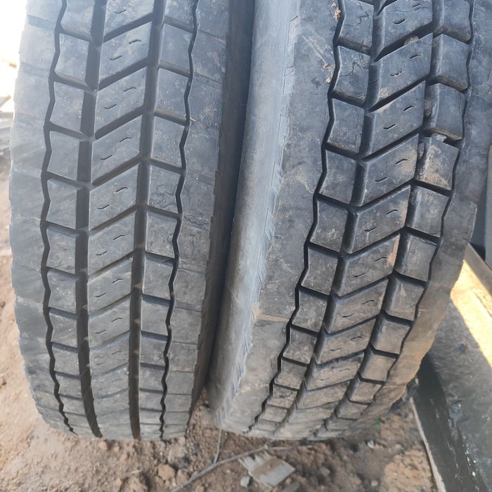 Продам грузовые шины