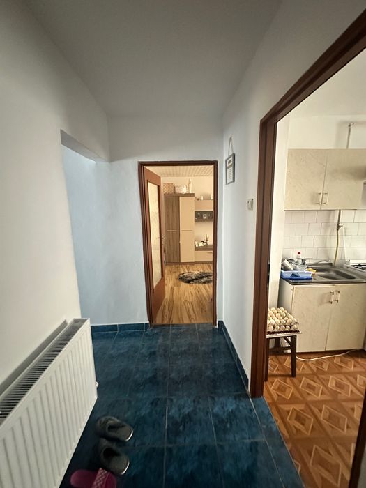 Apartament  de Vânzare  – 45.000 € | LUPENI, BĂRBĂTENI – B-DUL PĂCII