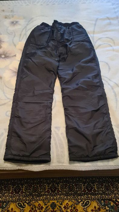 Одежда подростковая (брюки, кофты, юбки)