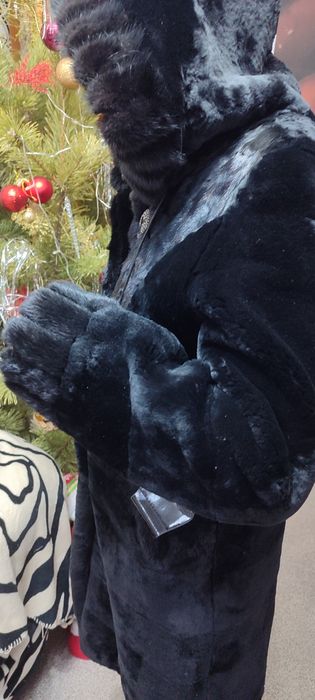 Продам шубу , пуховик ,пончу