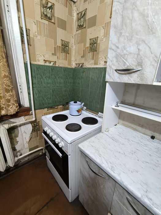 Аренда. 2 х ком квартиру Спутник 3. 2/2 в деревянном доме с обстановко