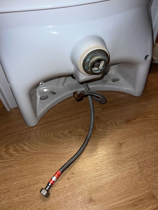 Set baie mobilier baie, oglindă, neoane etajeră și chiuvetă cu robinet