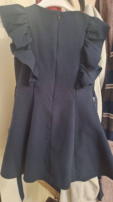 Продам школьный сарафан