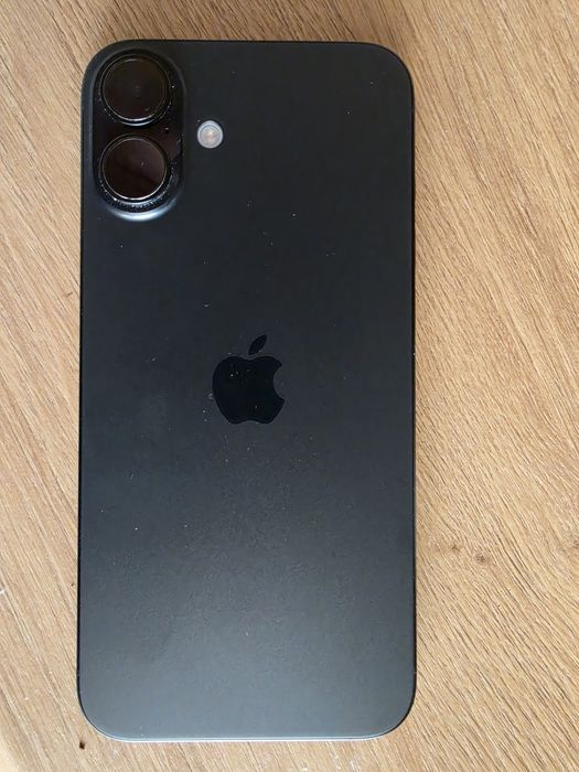 Iphone 16 plus 256 gb /като нов/