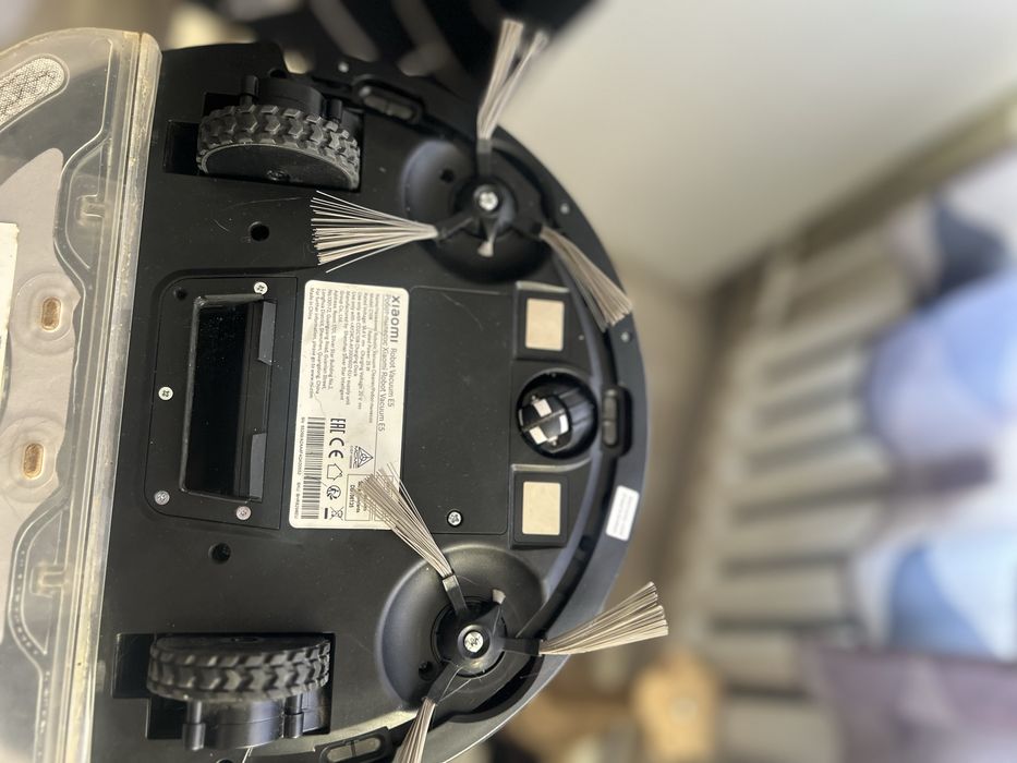 продам робот пылесос