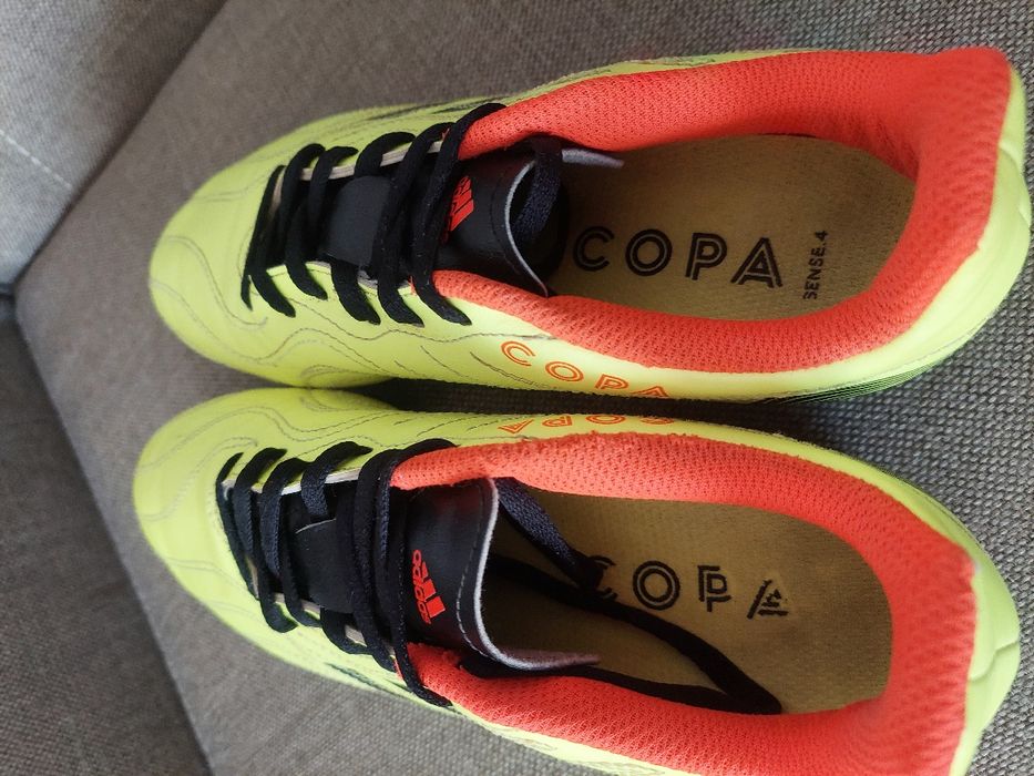 Ghete fotbal Adidas nr 38,5