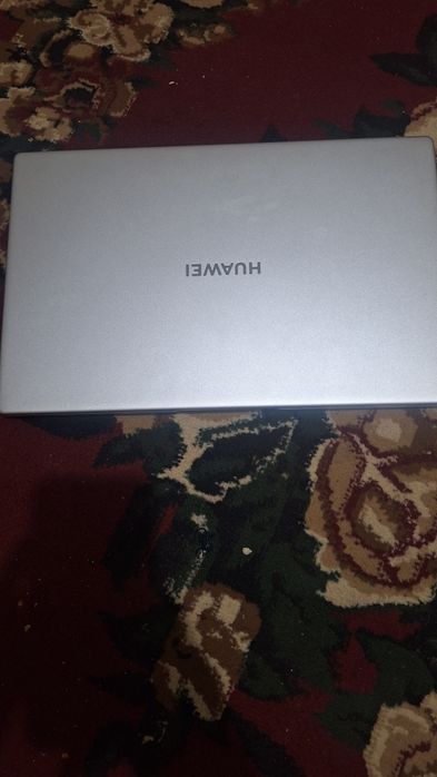 2023 da olingan kam iwlatganman yangi holatda turibdi karobka cheki bo