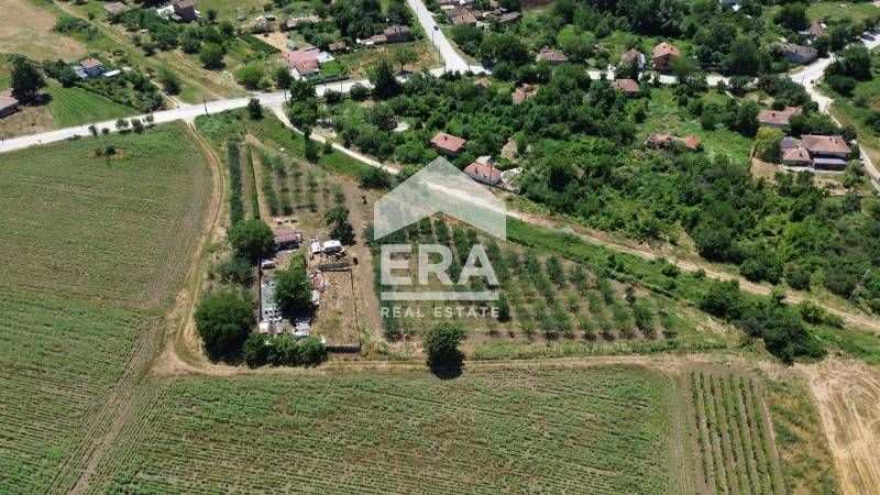 Ексклузивен, голям поземлен имот за продажба, с ток и вода, на 20 м от