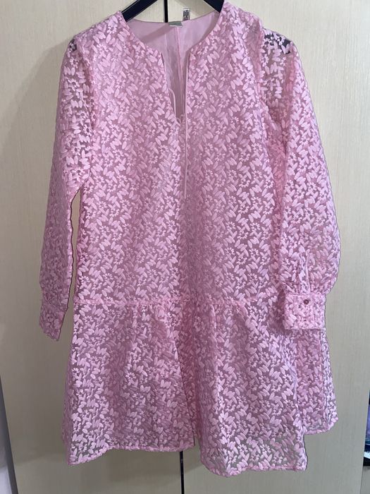 Нежна дантелена рокля