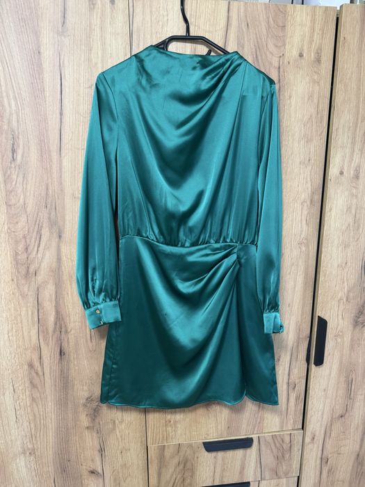 Дамска сатенена рокля ZARA