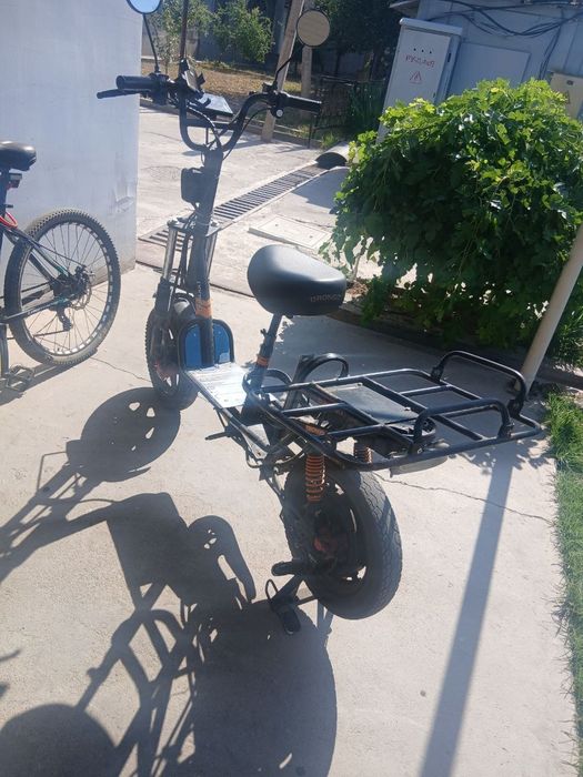 Elektro moto skuter