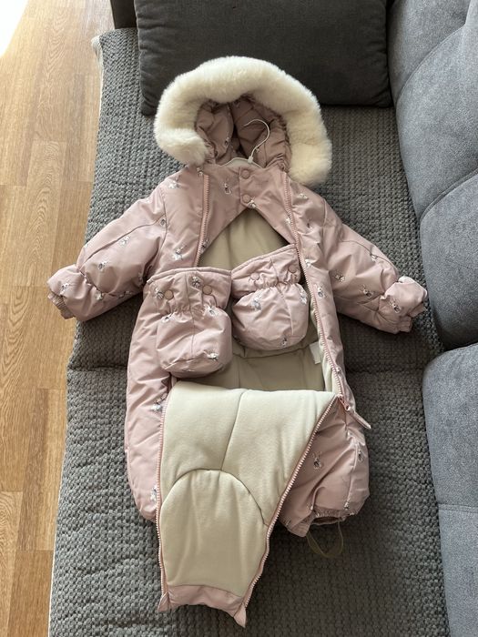 Продам детский зимний комбинезон.