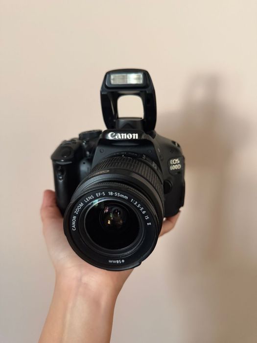Фотоаппарат Canon 600D