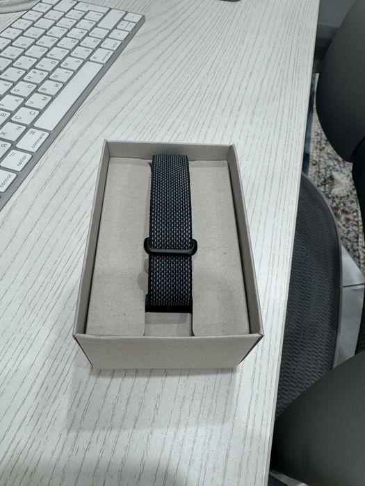 Продам Google Fitbit Air фитнес-трекер