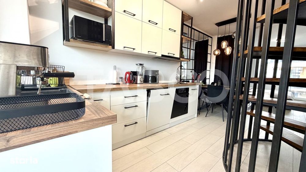Penthouse panoramic de vanzare la cheie cu terasa de 40 mp Floresti