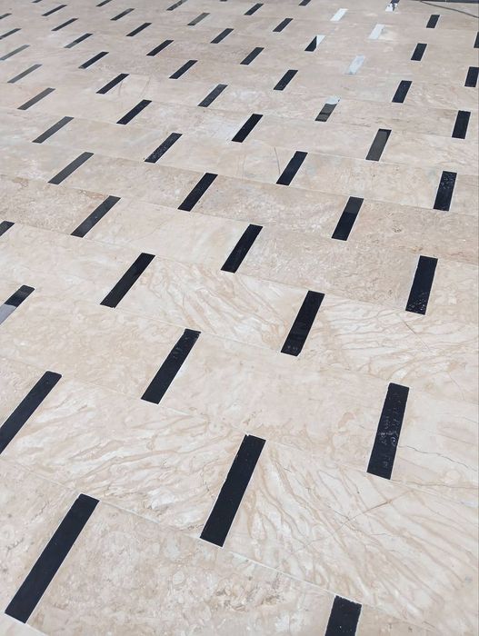 Izvestnyak korka granit Miramir tabiiy toshlari sotiladi