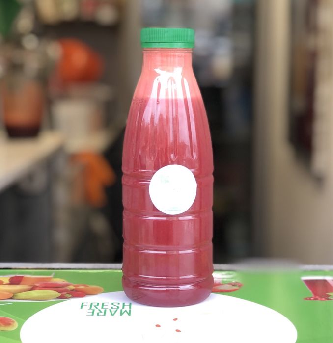 Продавам чаши и шишета за фреш, фрапе, от 500 мл и 300 мл