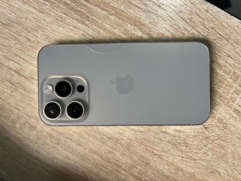 Iphone 15 pro soatiladi