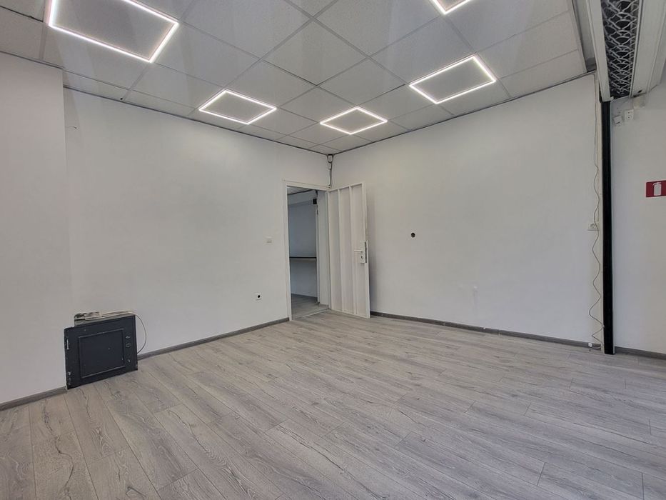Продава се Магазин в София, Център - 44 кв.м за 2191 €/кв.м - Снимка #1