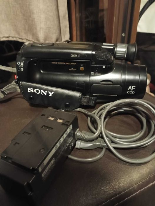 Винтидж видеокамера Sony Video 8 Handycam