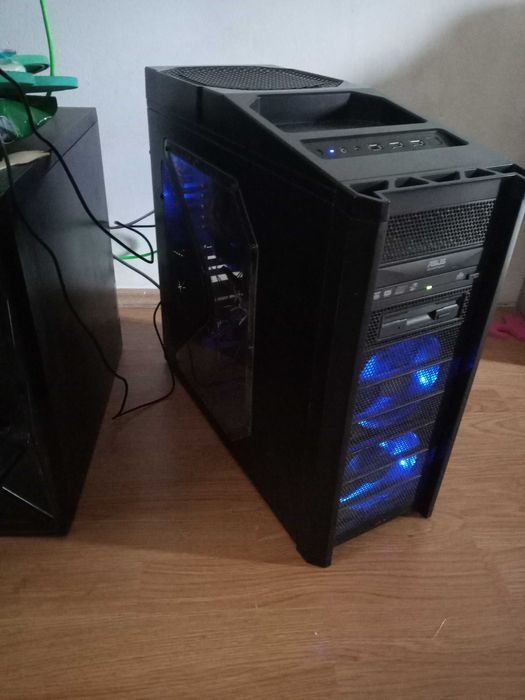 Vand schimb unitati pc desktop 4 gb 8gb  ram dual 2.1 ghz 3.1 ghz wdb