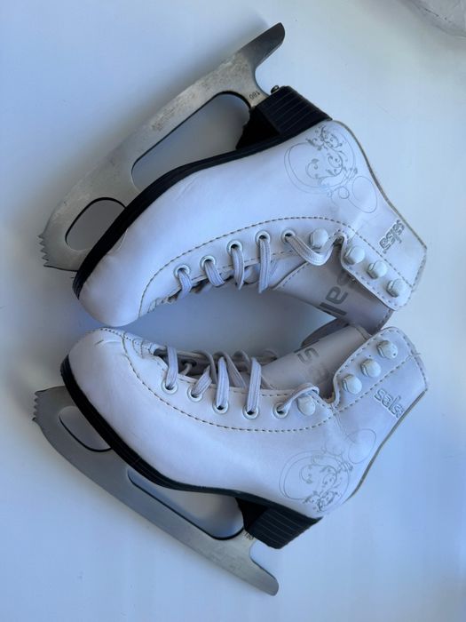 Продам срочно коньки