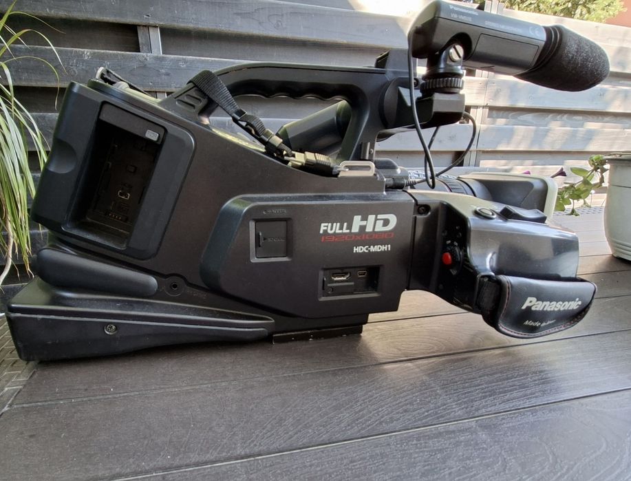 Camera video Panasonic HDC-MDH1 AVC, HD, nunti,  botezuri