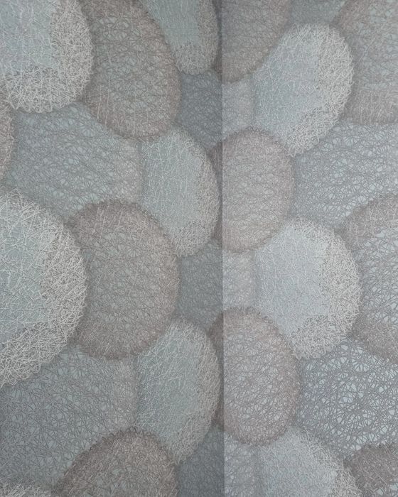 Семейная пара профессионально клеим обои