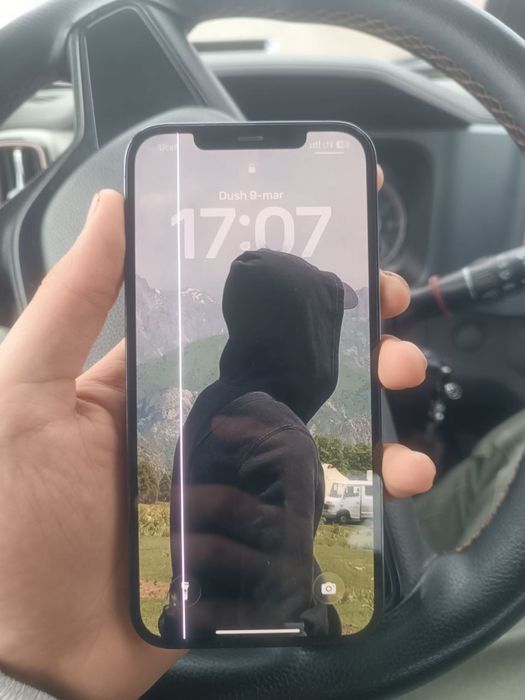 Iphone 12 pro max yaxshi