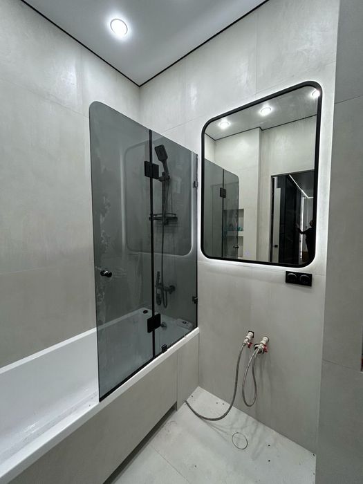 Душевые кабины зеркала лофт перегоротки