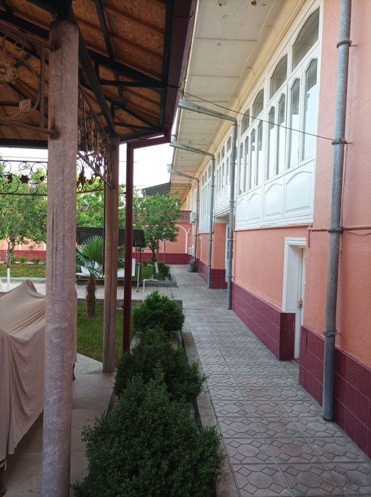 ХОВЛИ СОТИЛАДИ. Nazarbek 8 сотих.11 хона.НАЗАРБЕК Харакат махалла.