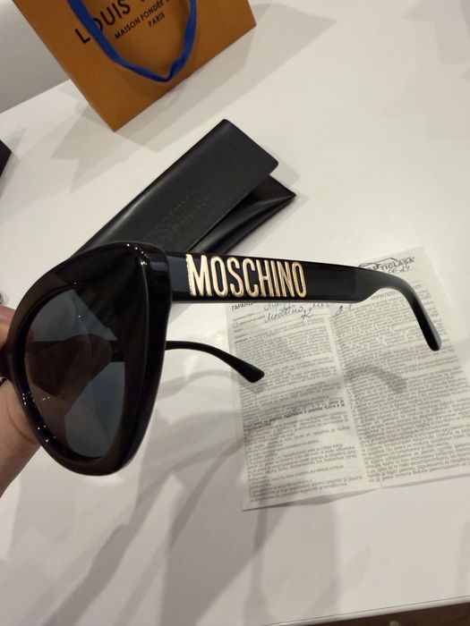 Оригинални дамски очила Moschino