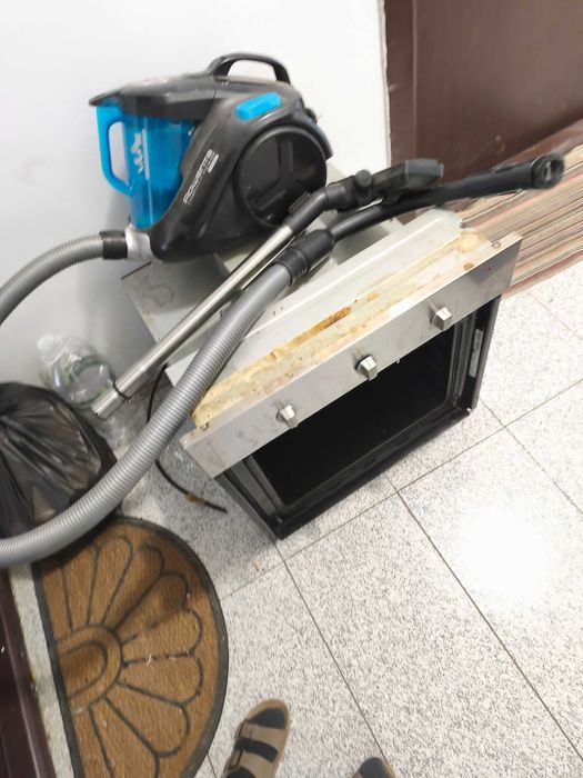 Donez cuptor și aspirator