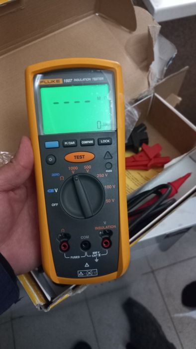 Измеритель сопротивления изоляции Fluke 1507