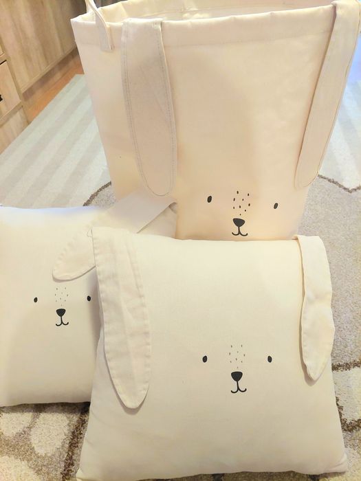 Set sac pentru jucarii + doua fete de perna