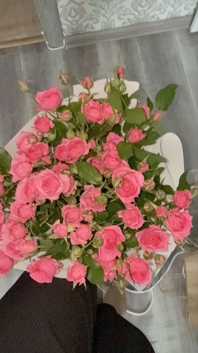 СРОЧНО продаю кустовые розы