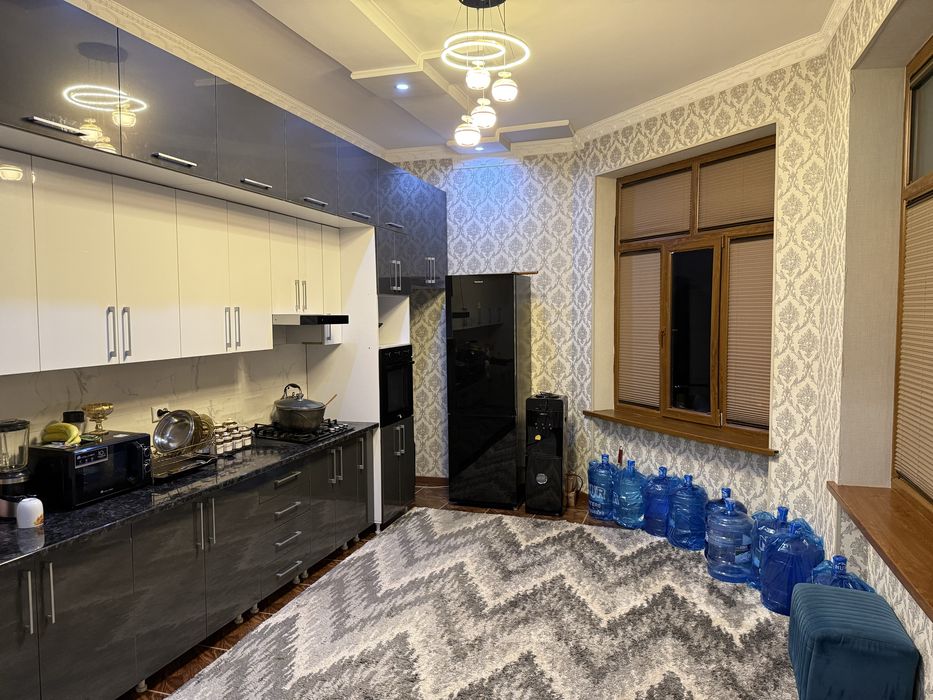 Madaniyatda 8 sotix uchastka sotiladi