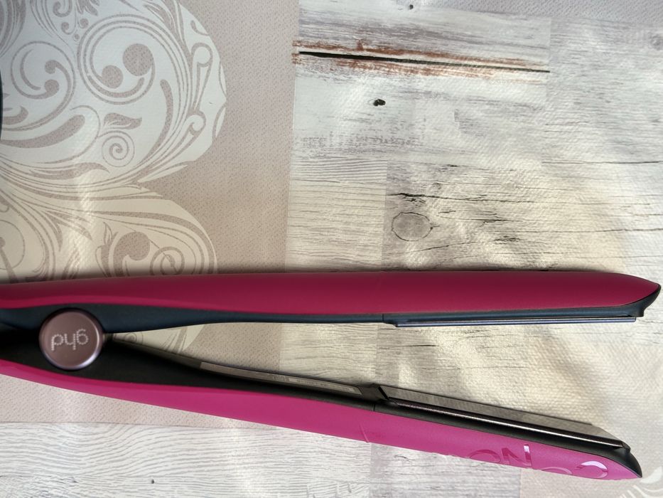 Placă de îndreptat părul ghd gold Ediție Limitată Pink – Nouă la cutie + Husă