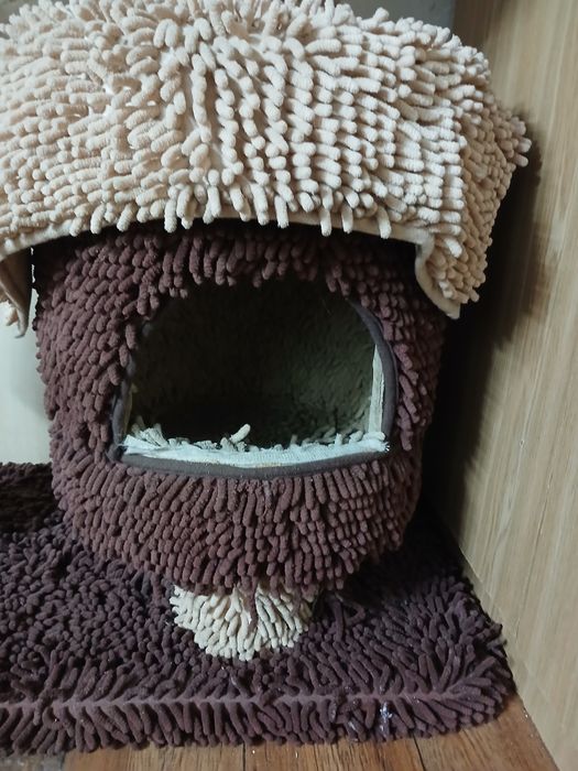 Продам домик для котят